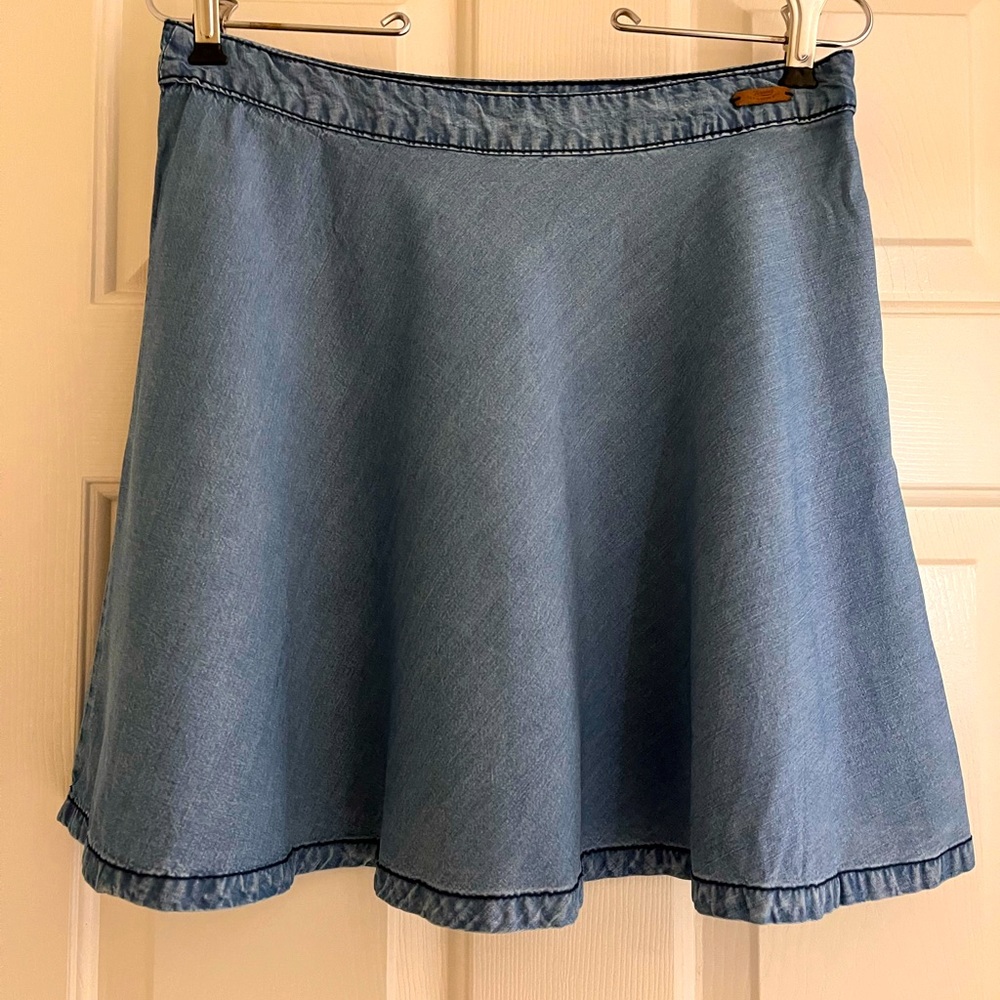 Timeout Los Angeles brand skirt. Size 38 (fits like a small or size 6/8). Denim